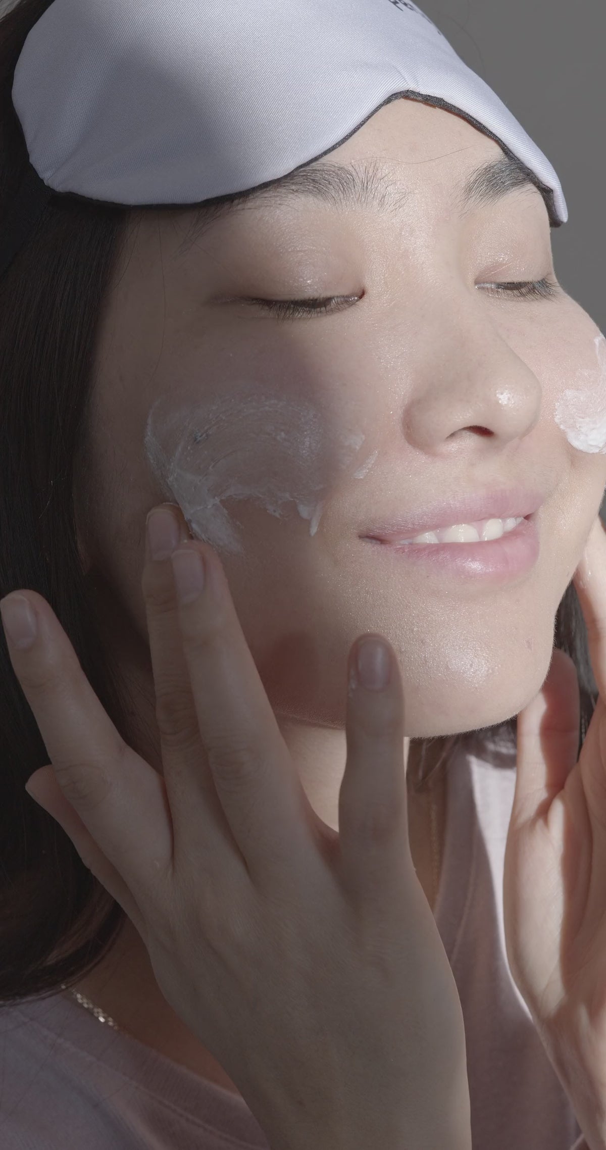 Tallow + Honey Moisturizing Cream — in use