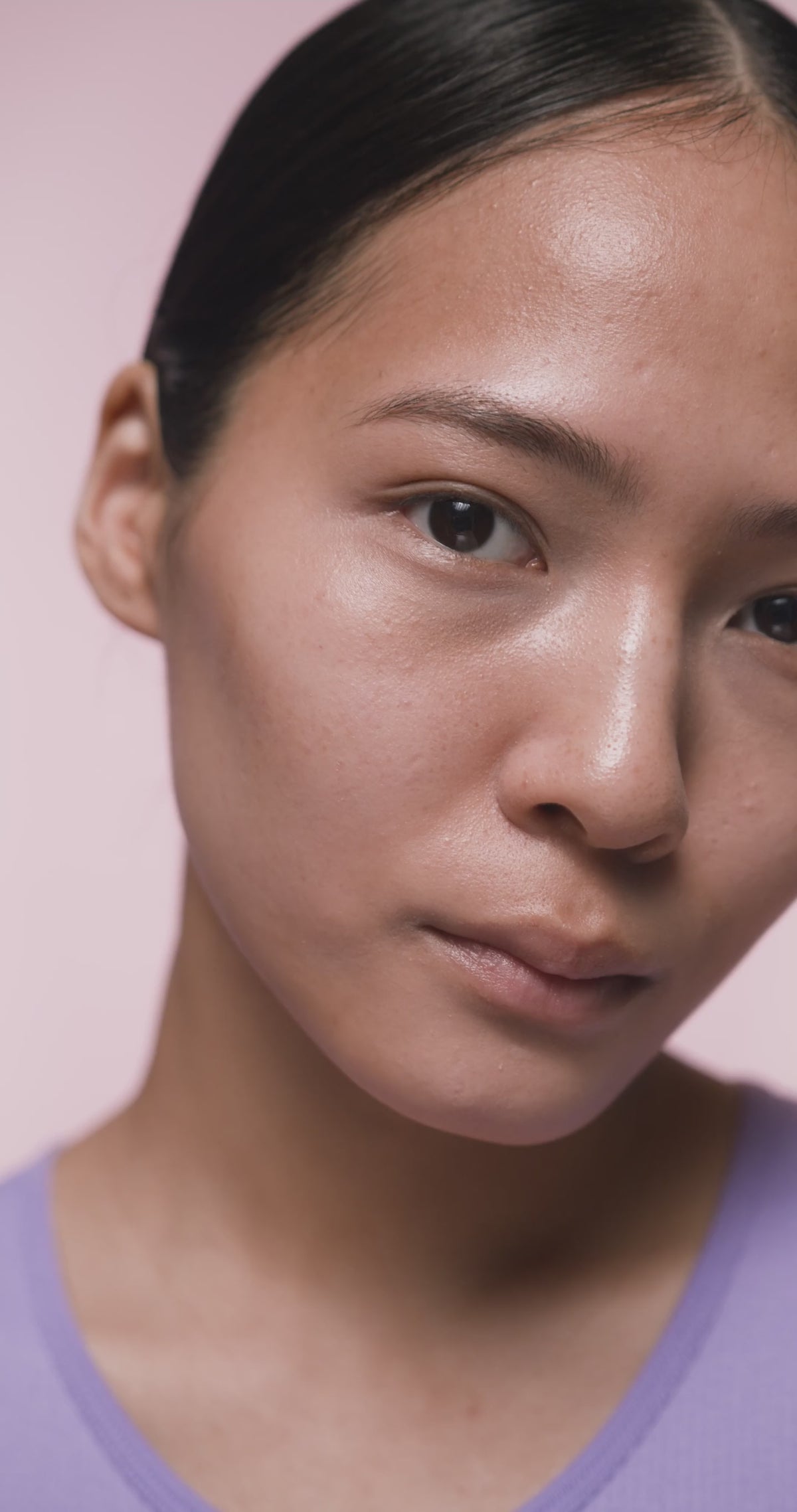 Snail 96 Mucin Power Essence — in use